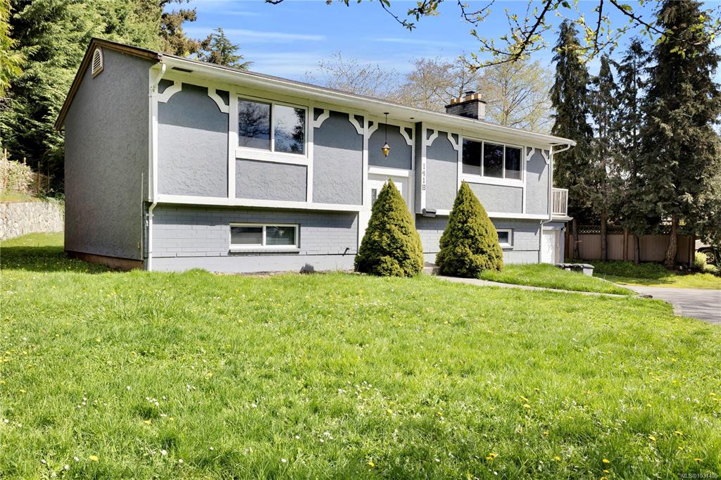 Third View of 1418 Mckenzie Ave, Saanich, BC, V8N 1A1