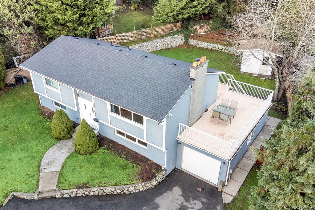 Fifth View of 1418 Mckenzie Ave, Saanich, BC, V8N 1A1