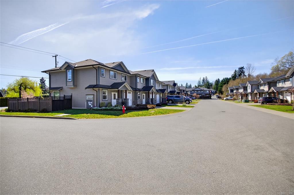 Fifth View of 2077 20th St, Creekside Estates, Courtenay, BC, V9N 0G2