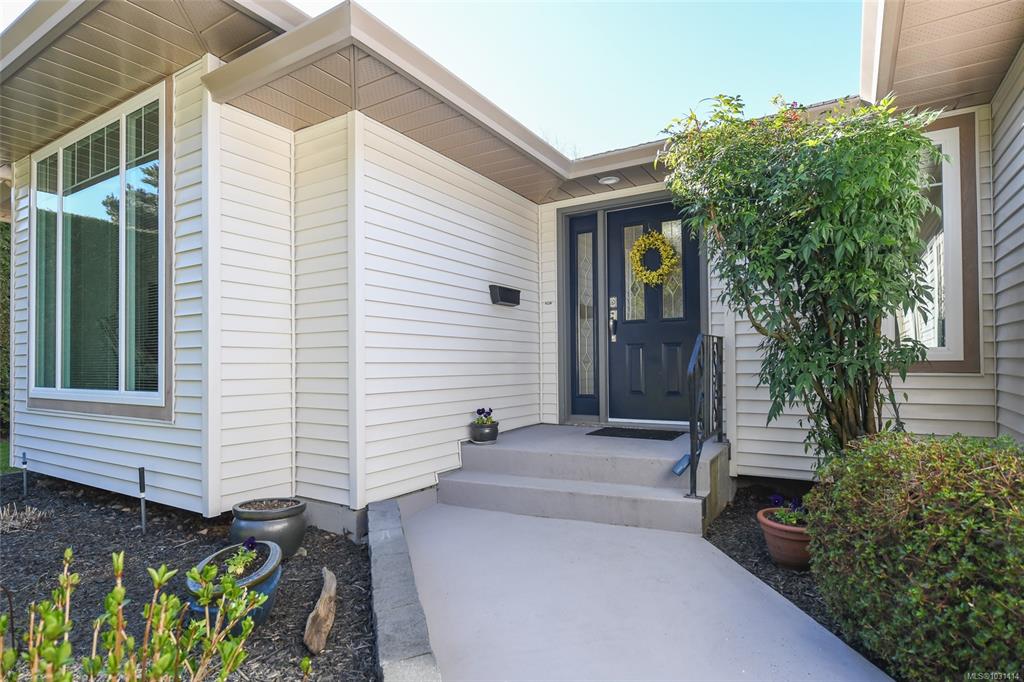 Fourth View of 2175 Bolt Ave, Comox, BC, V9M 2G2