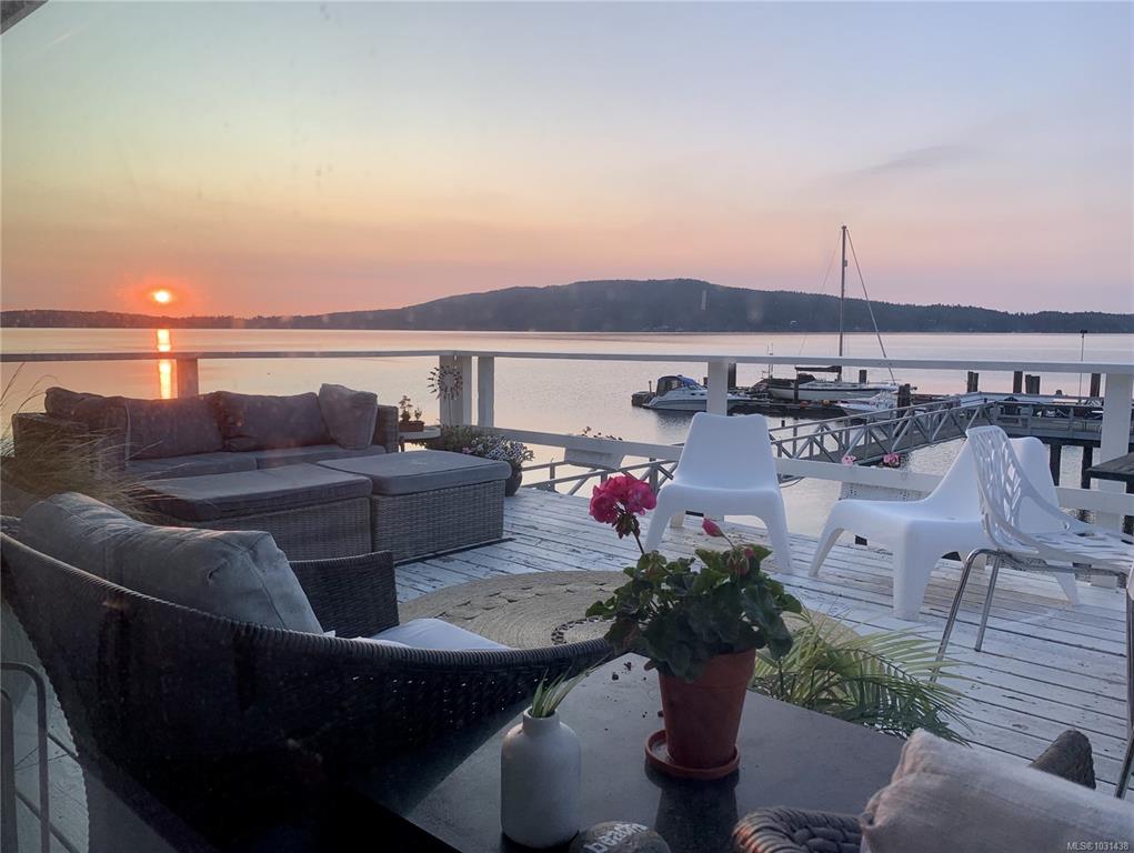 1723 Sandy Beach Rd, 1031438, BC,