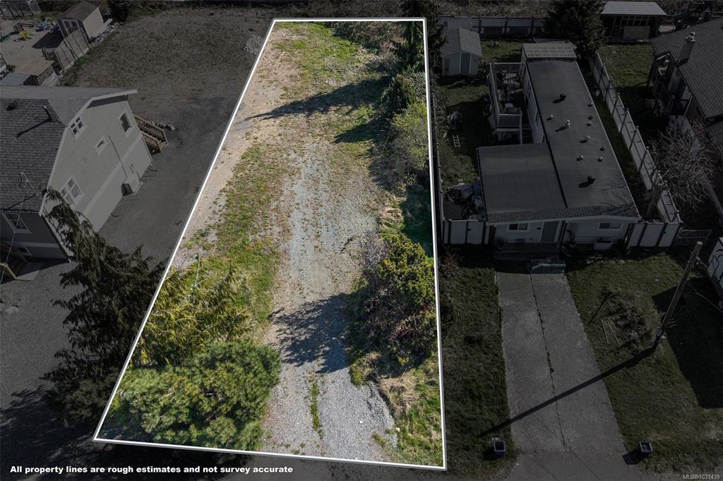 Third View of 5570 Horne St, Union Bay, BC, V0R 3B0