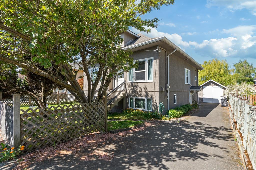 Third View of 1142 North Park St, Victoria, BC, V8T 1C8