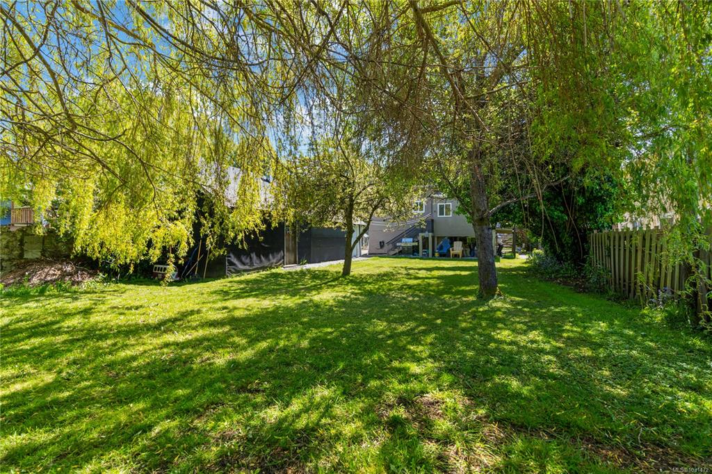 Fifth View of 1142 North Park St, Victoria, BC, V8T 1C8