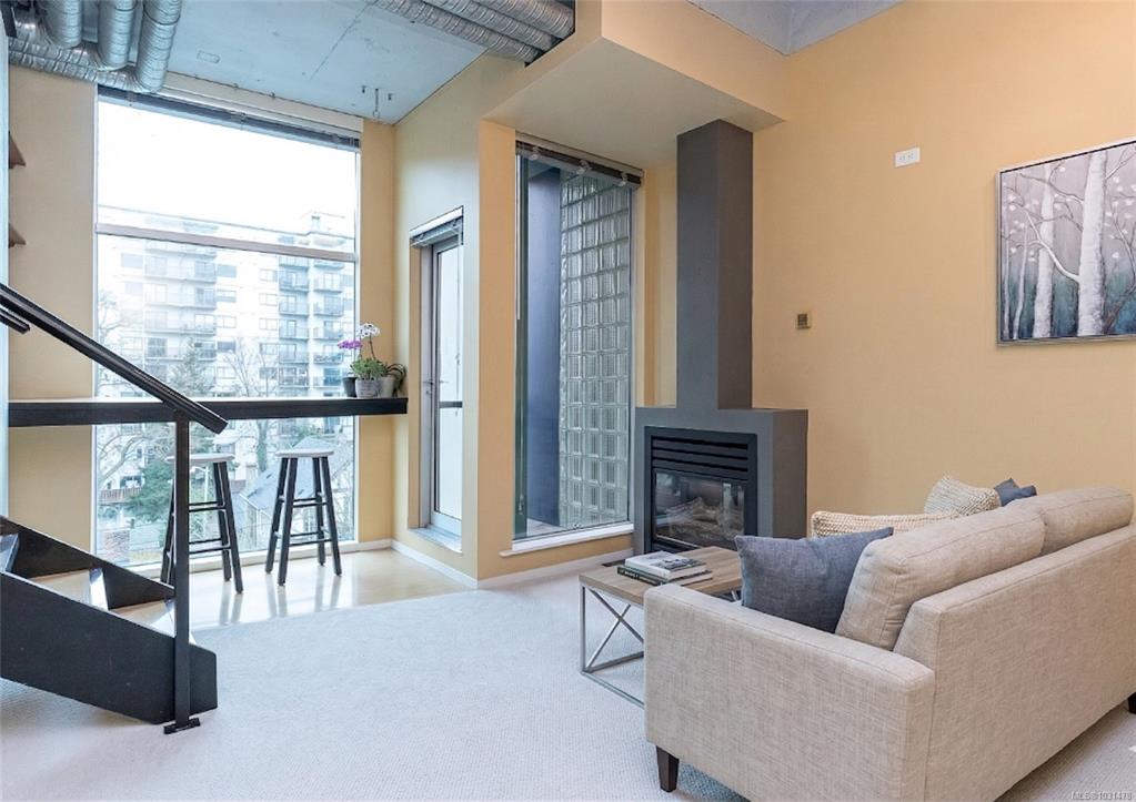 Second View of 1061 Fort St, Victoria, BC, V8V 5A1