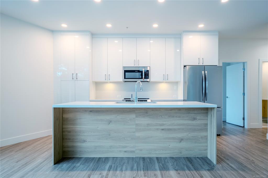 6320 Sentinal Dr, 1031480, BC,