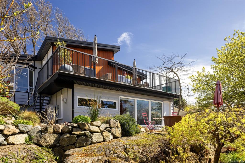 Fourth View of 338 Foul Bay Rd, Victoria, BC, V8S 4G7