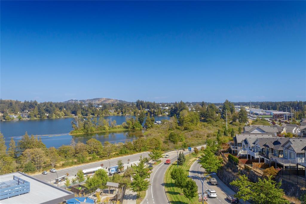 1311 Lakepoint Way, 1031497, BC,