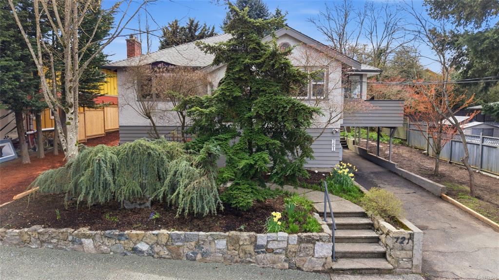 721 Snowdrop Ave, 1031501, BC,