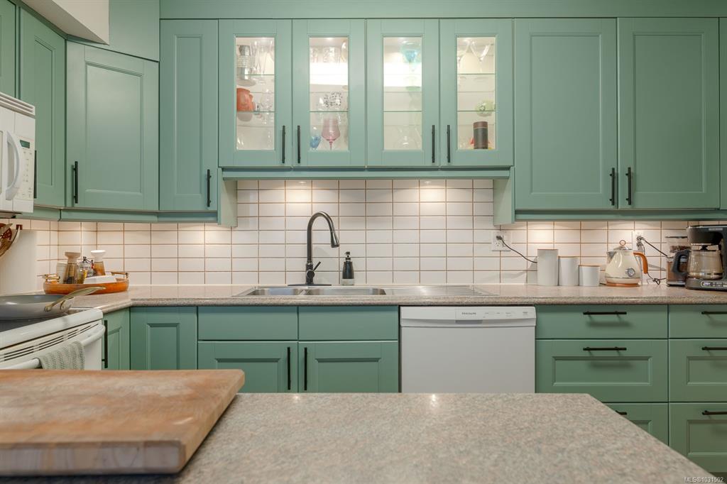 1610 Fuller St, 1031502, BC,