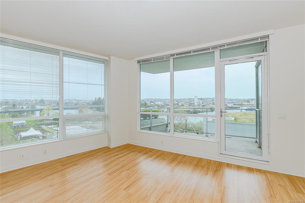 Fifth View of 399 Tyee Rd, Victoria, BC, V9A 0A8