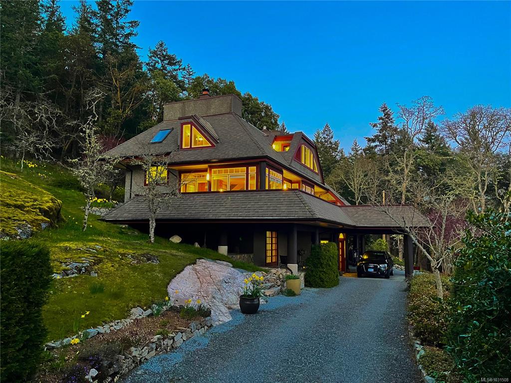 Main View of 8242 Thomson Pl, Central Saanich, BC, V8M 1S1