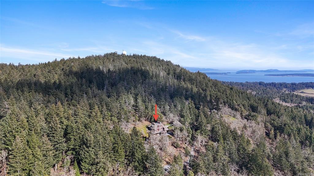 Fifth View of 8242 Thomson Pl, Central Saanich, BC, V8M 1S1