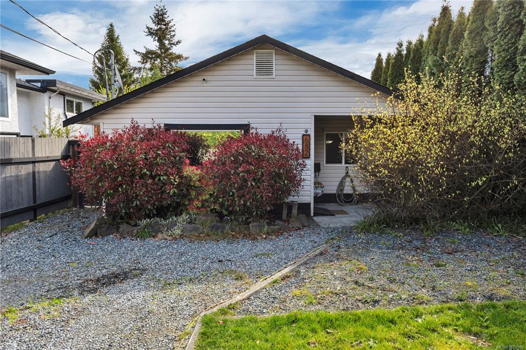 682 Bruce Ave, 1031509, BC,