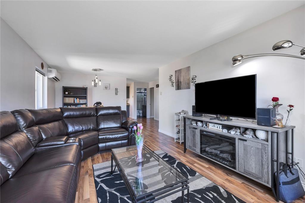 Third View of 2188 Swallow Cres, Courtenay, BC, V9N 9W5