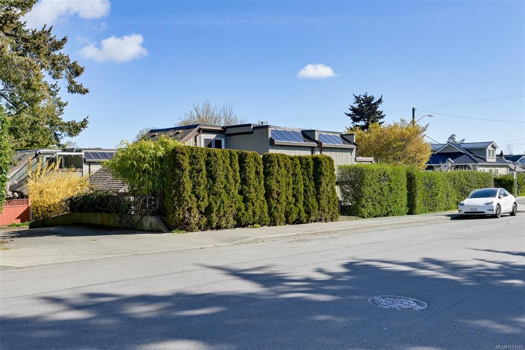Fifth View of 1294 Denman St, Spring Ridge, Victoria, BC, V8T 1L8