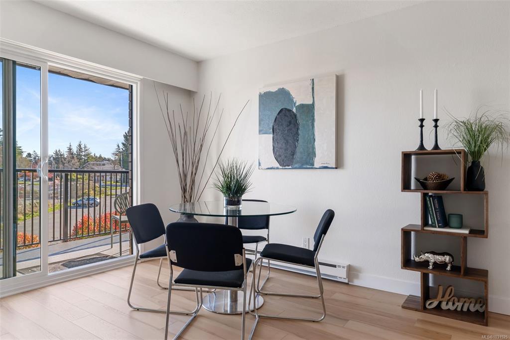 Fifth View of 1870 Mckenzie Ave, Saanich, BC, V8N 4X3