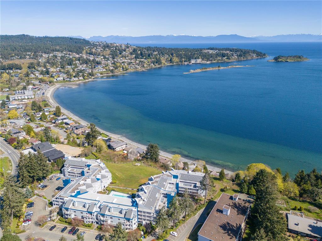 Third View of 2562 Departure Bay Rd, Seascape Manor, Nanaimo, BC, V9S 5P1