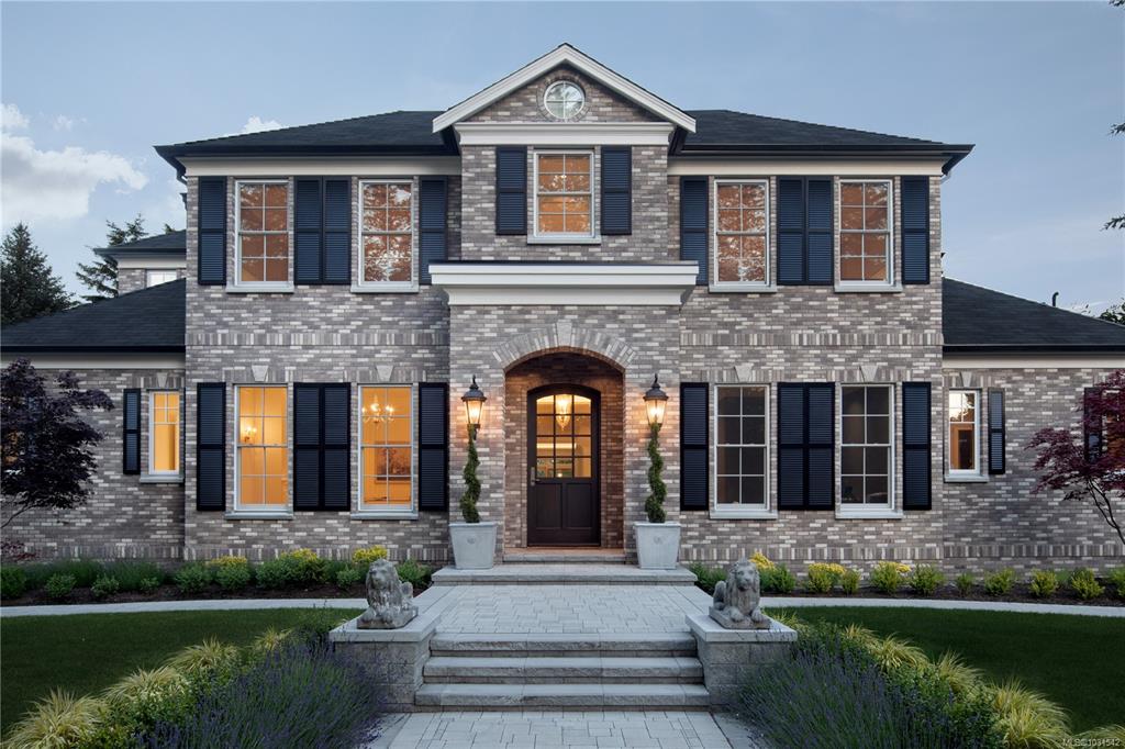 Third View of 3085 Southdowne Rd, Oak Bay, BC, V8R 6H3