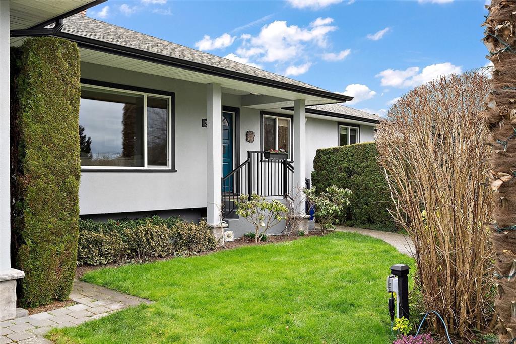 Fourth View of 2861 Eastdowne Rd, Oak Bay, BC, V8R 5R7