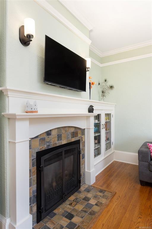 Fifth View of 2231 Windsor Rd, Oak Bay, BC, V8S 3C8