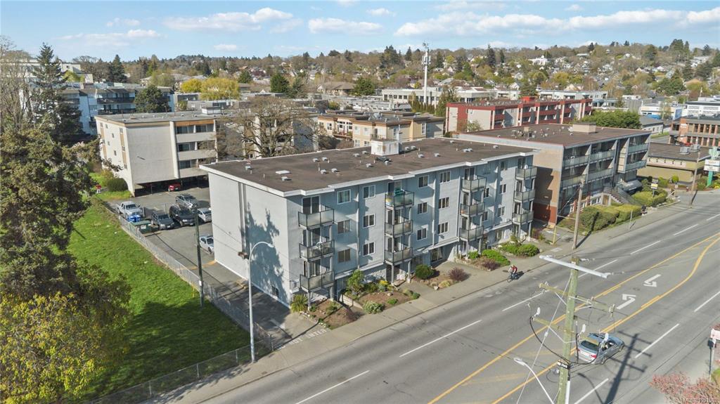 Third View of 904 Hillside Ave, Victoria, BC, V8T 1Z8