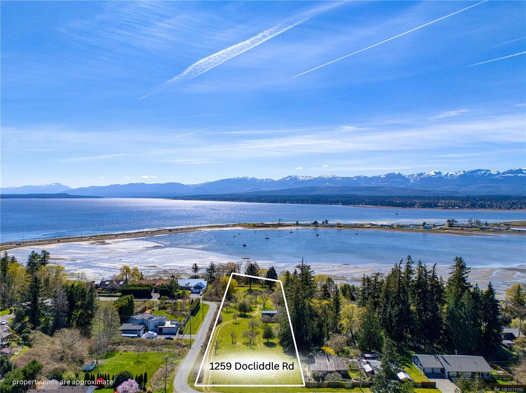 Second View of 1259 Docliddle Rd, Comox, BC, V9M 2R4