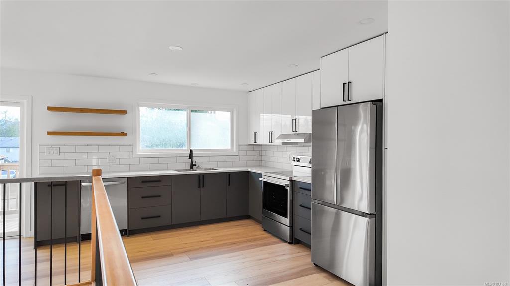 Third View of 4644 Macintyre Ave, Courtenay, BC, V9N 6R2