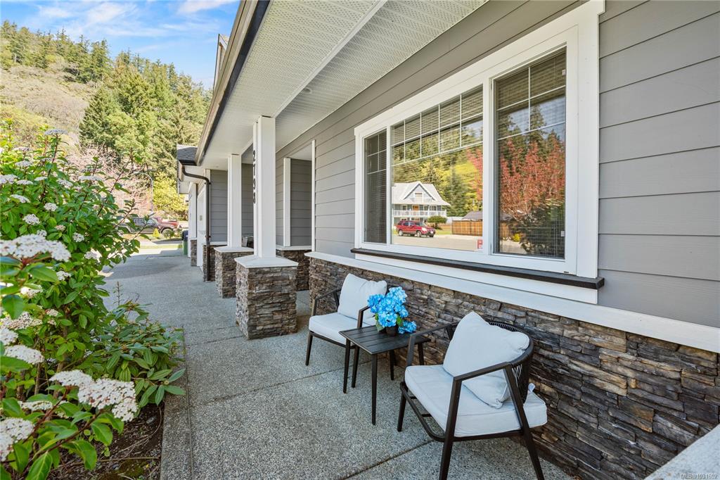 Fifth View of 2798 Lakeshore Pl, Langford, BC, V9B 5T5