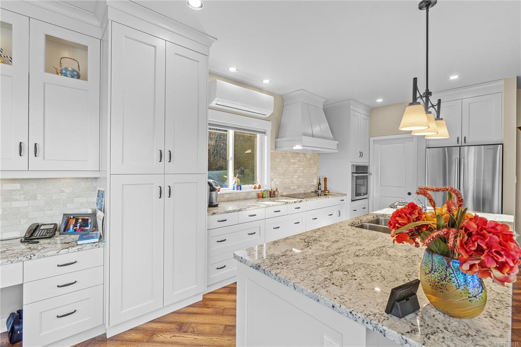 Fifth View of 2580 Ingram Rd E, Nanaimo, BC, V9G 1E4