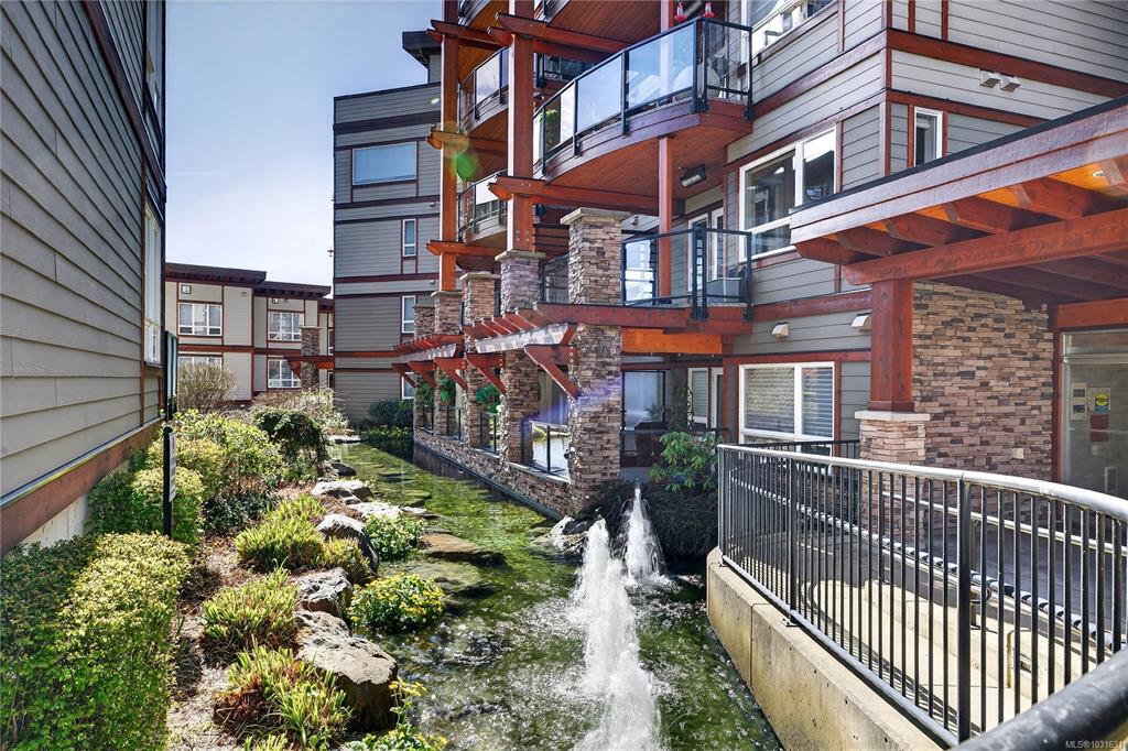 6591 Lincroft Rd, 1031631, BC,