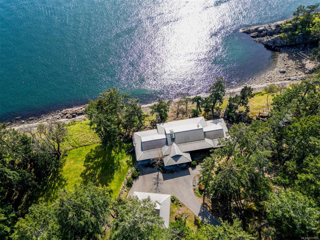 Third View of 1369 Mackinnon Rd, Pender Island, BC, V0N 2M1