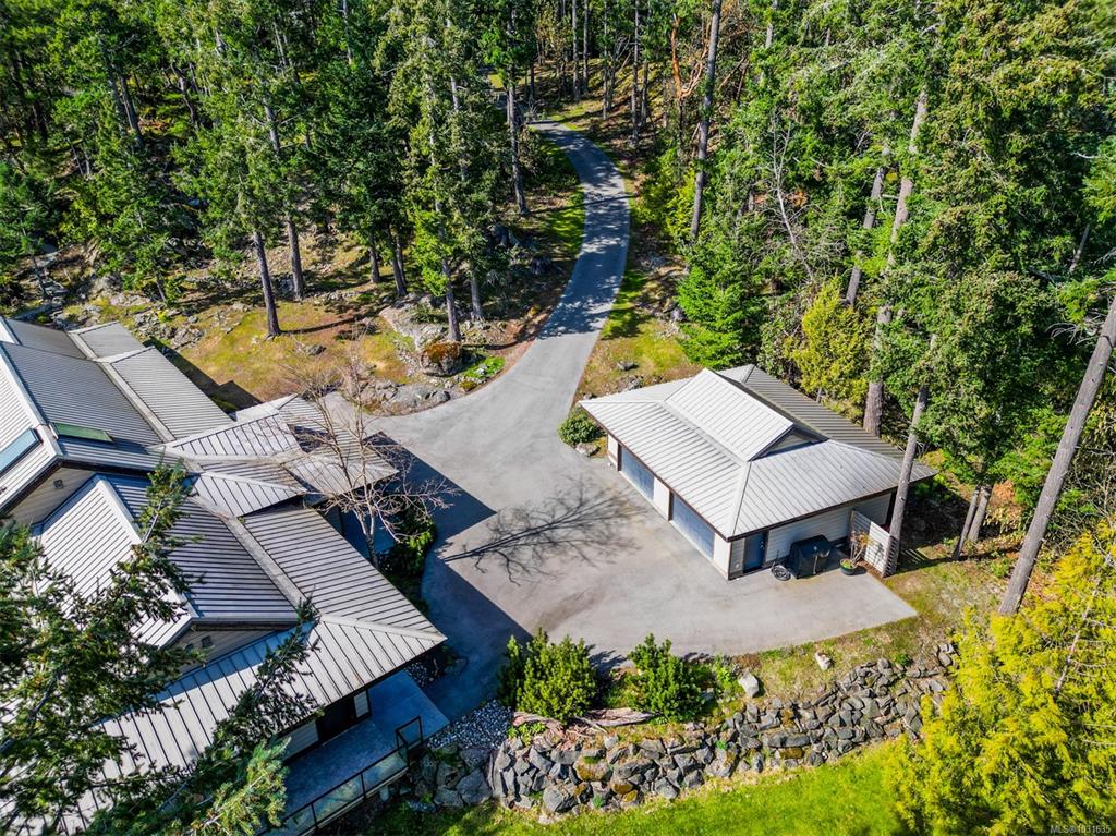 Fourth View of 1369 Mackinnon Rd, Pender Island, BC, V0N 2M1
