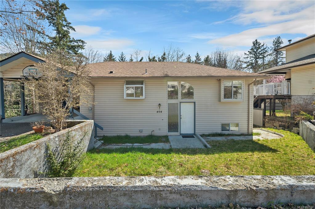 Fifth View of 404 Donner Dr, Gold River, BC, V0P 1G0