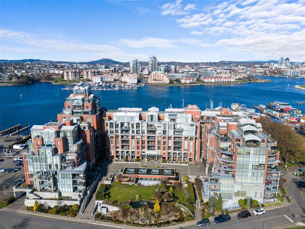 Third View of 21 Dallas Rd, Shoal Point, Victoria, BC, V8V 4Z9