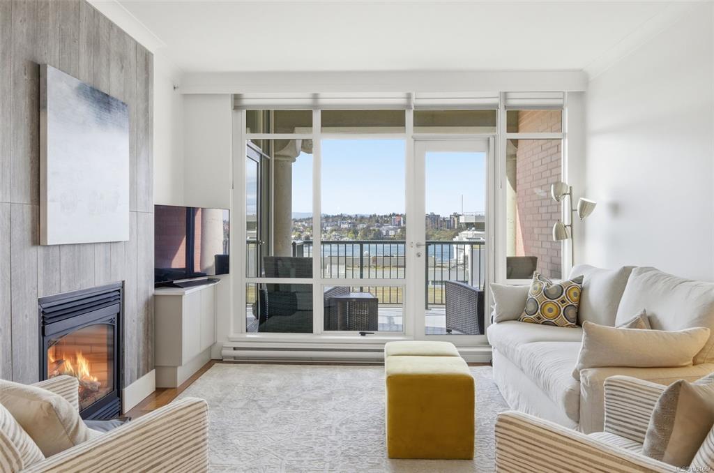 Fourth View of 21 Dallas Rd, Shoal Point, Victoria, BC, V8V 4Z9