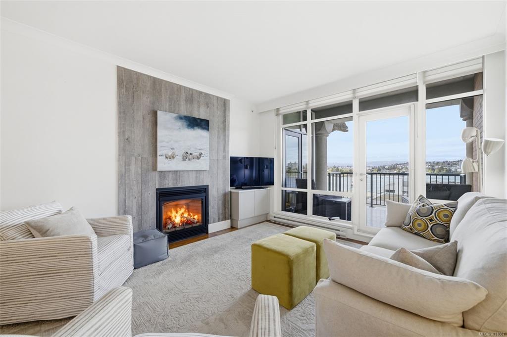 Fifth View of 21 Dallas Rd, Shoal Point, Victoria, BC, V8V 4Z9