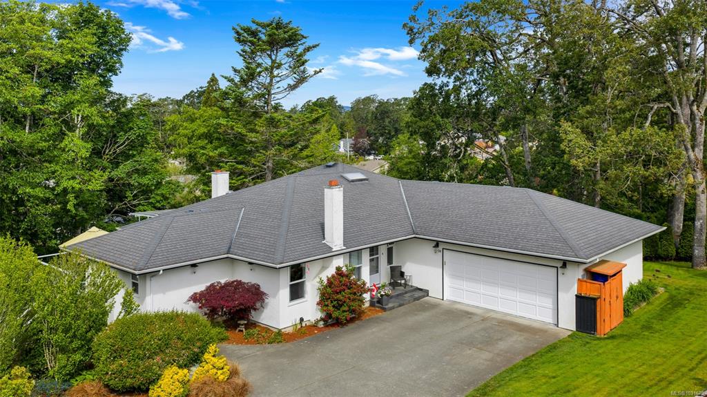 Fourth View of 4008 Bow Rd, Saanich, BC, V8N 3B1