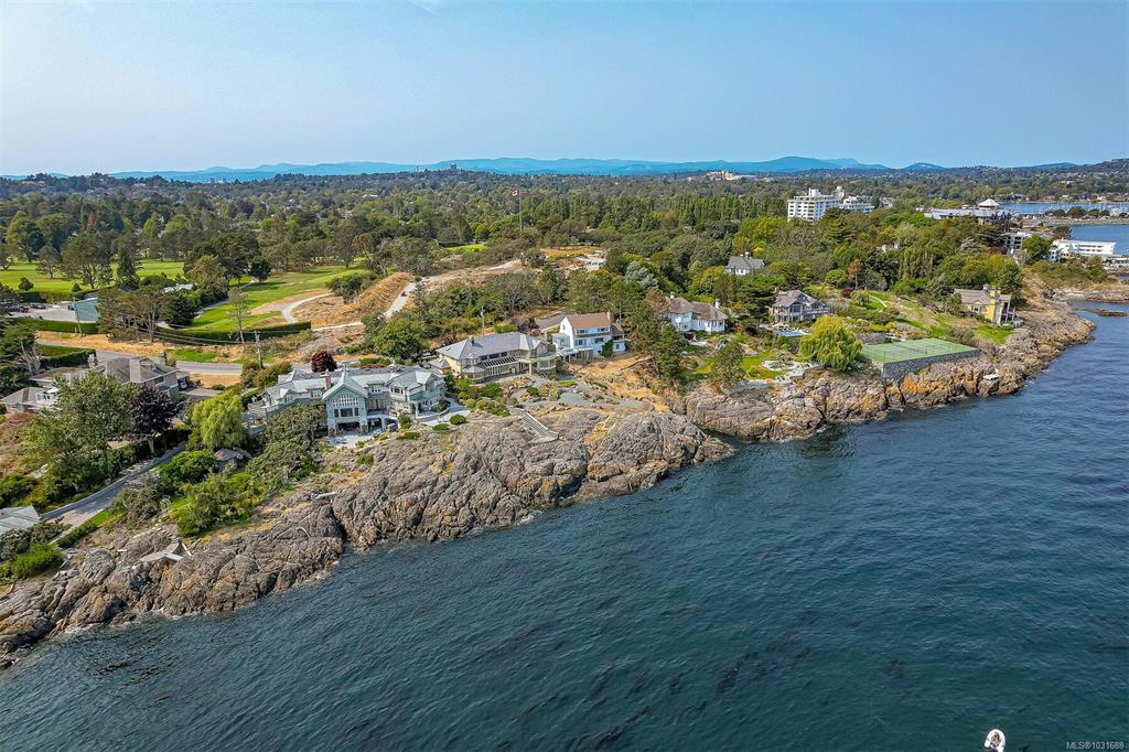 Second View of 987 Beach Dr, Oak Bay, BC, V8S 2N2