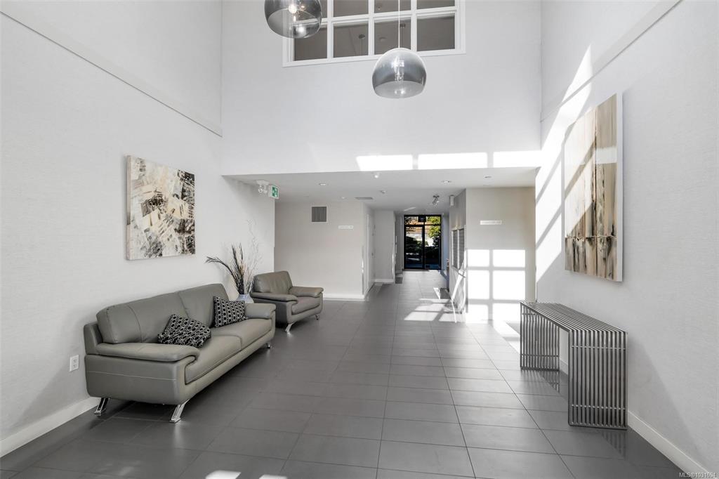 Third View of 4000 Shelbourne St, Saanich, BC, V8N 0B6