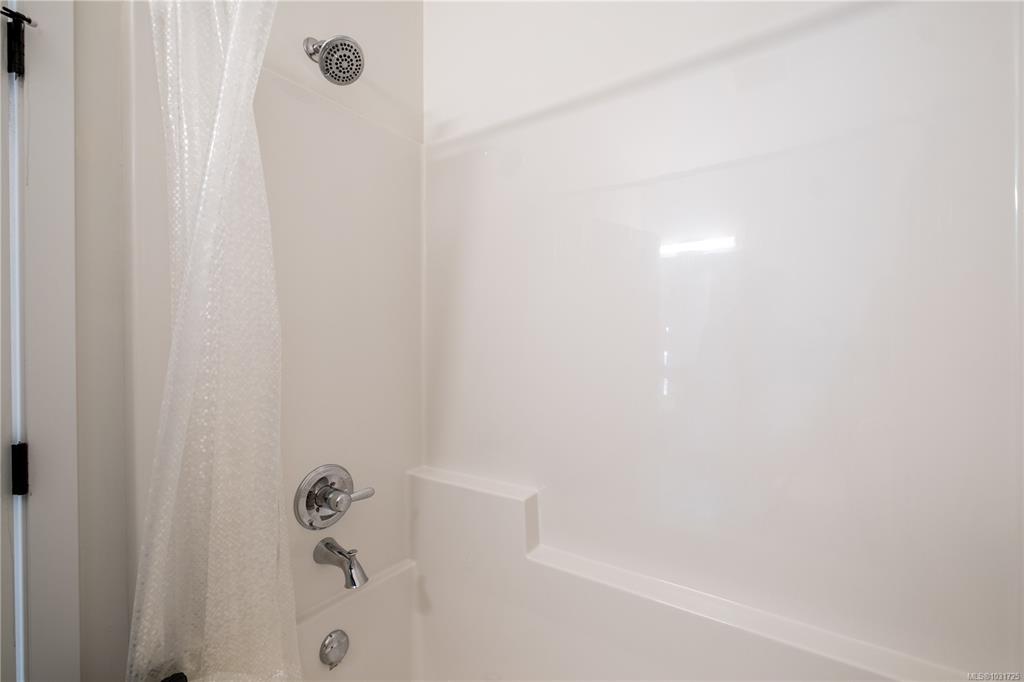 Fourth View of 708 Sitka St, Campbell River, BC, V9W 2C3
