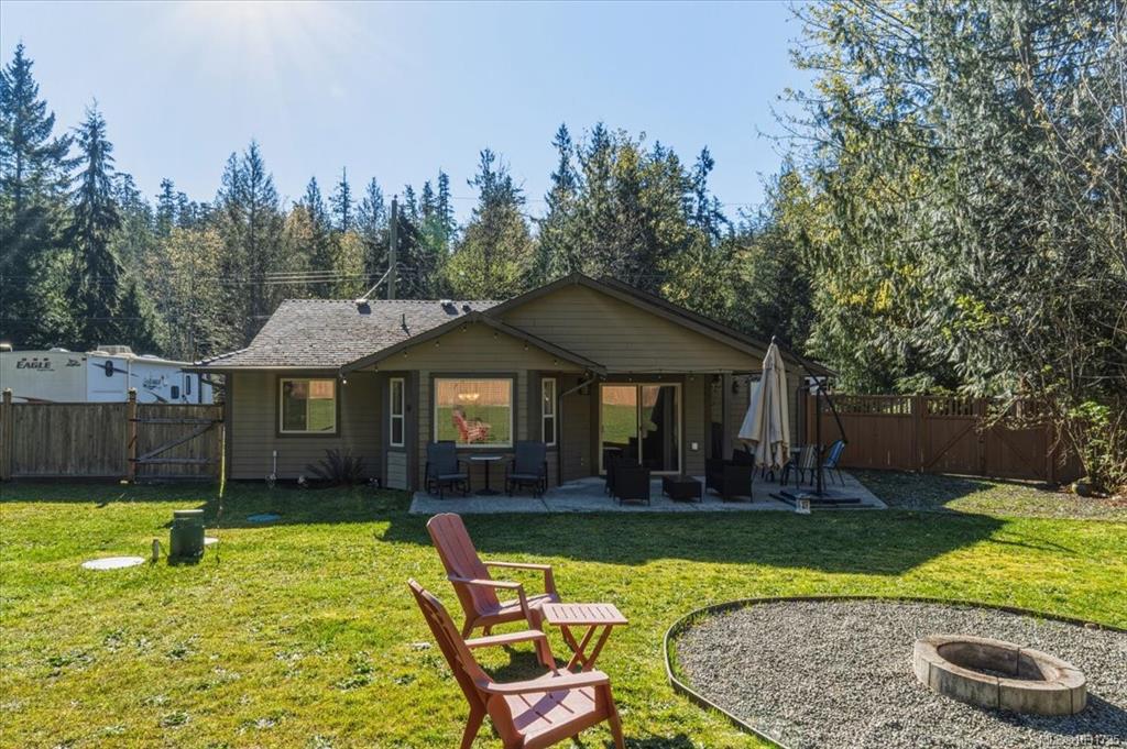1765 Cameron Cres, 1031735, BC,
