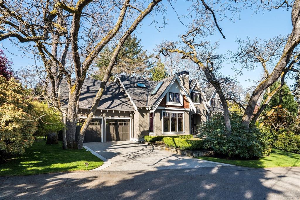 Fourth View of 2096 Falkland Pl, Oak Bay, BC, V8S 4M5