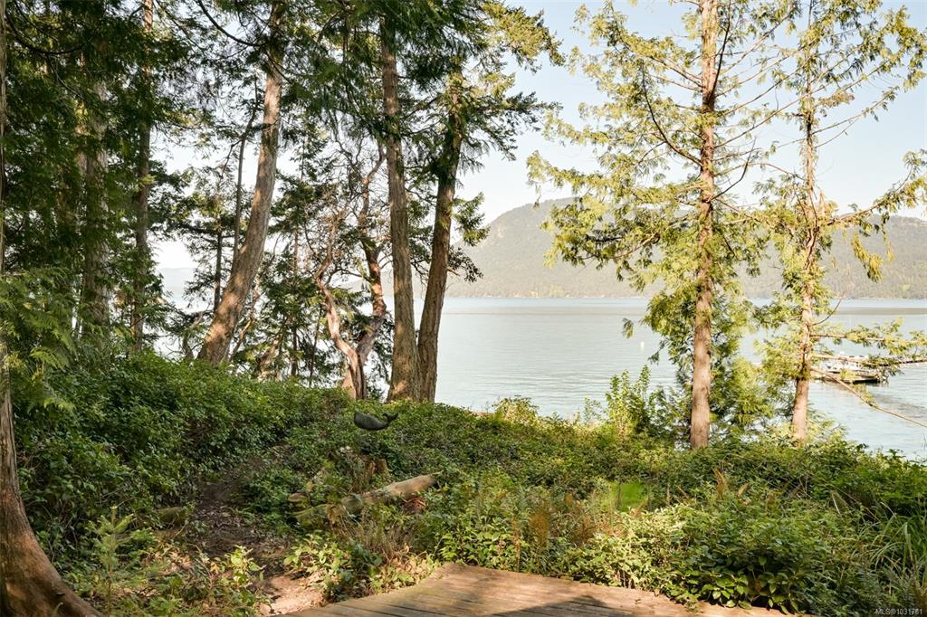 Second View of 90 Mckenzie Cres, Piers Island, BC, V8L 5Y7