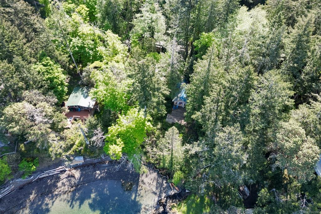 Third View of 90 Mckenzie Cres, Piers Island, BC, V8L 5Y7