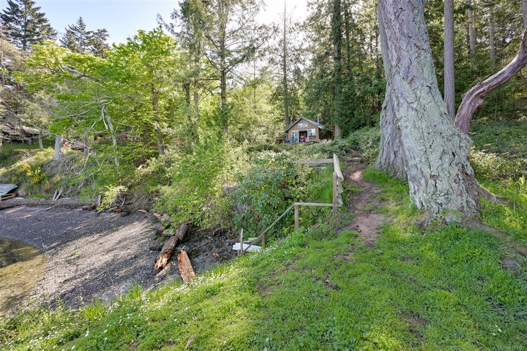 Fourth View of 90 Mckenzie Cres, Piers Island, BC, V8L 5Y7