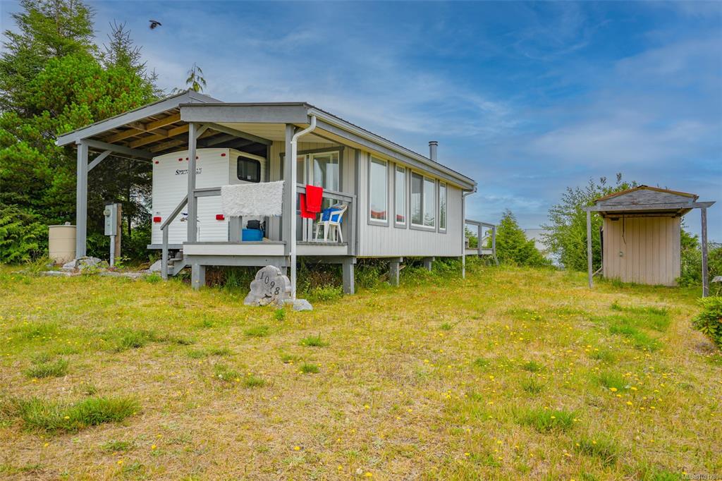 Second View of 1098 Sixth Ave, Ucluelet, BC, V0R 3A0