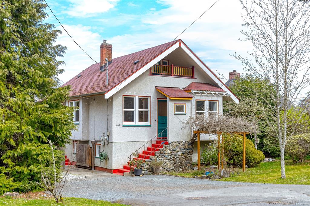 Third View of 1080 Jasmine Ave, Saanich, BC, V8Z 2P4