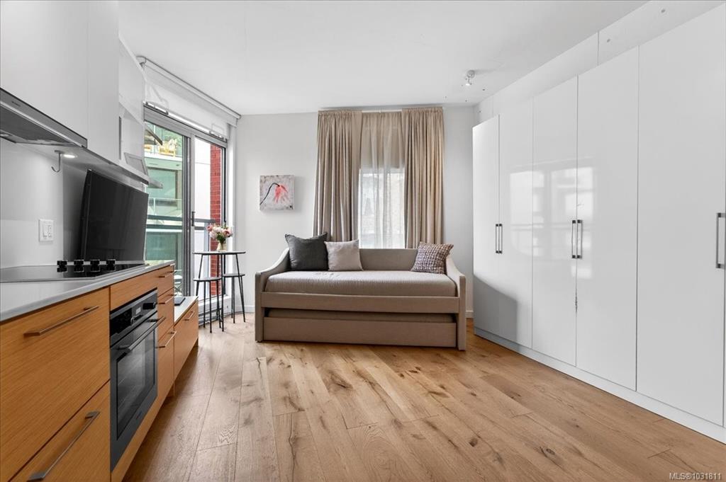 Fifth View of 456 Pandora Ave, Janion, Victoria, BC, V8W 0E3