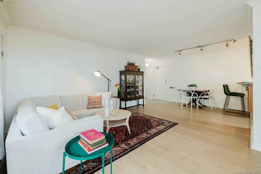 Fifth View of 1034 Johnson St, Sutton Place East, Victoria, BC, V8V 3N7